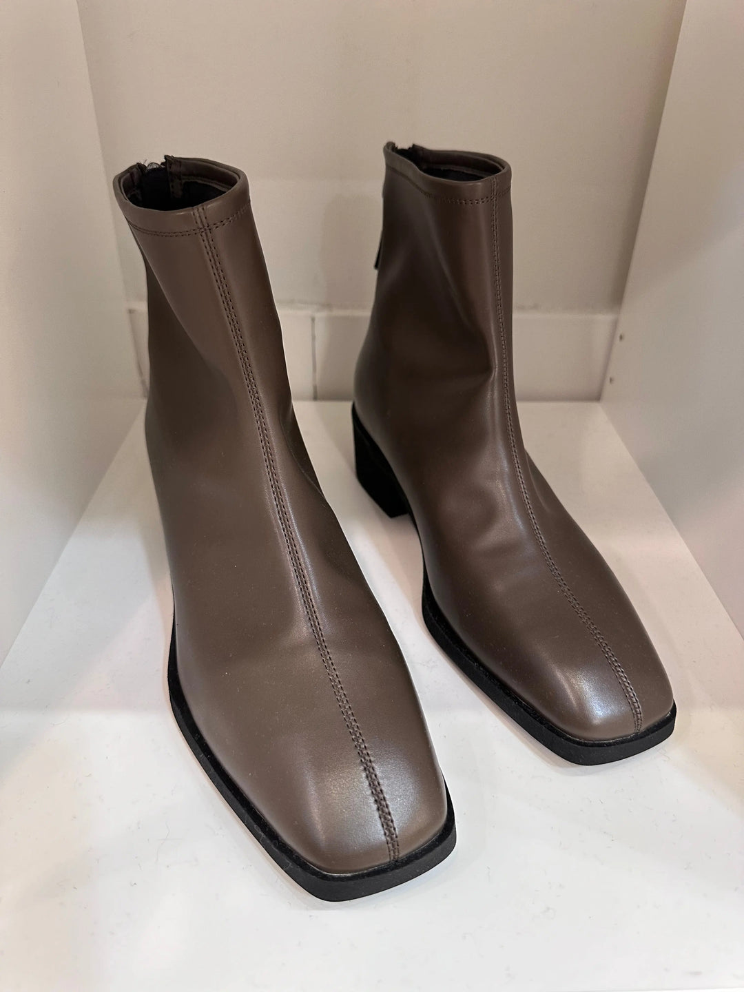 An image of a  Brown-39-US-8 1160 Zip-Up Ankle Boots by  Mirra Masa