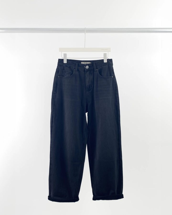 An image of a   8494Q Baggy Jeans by  Mirra Masa