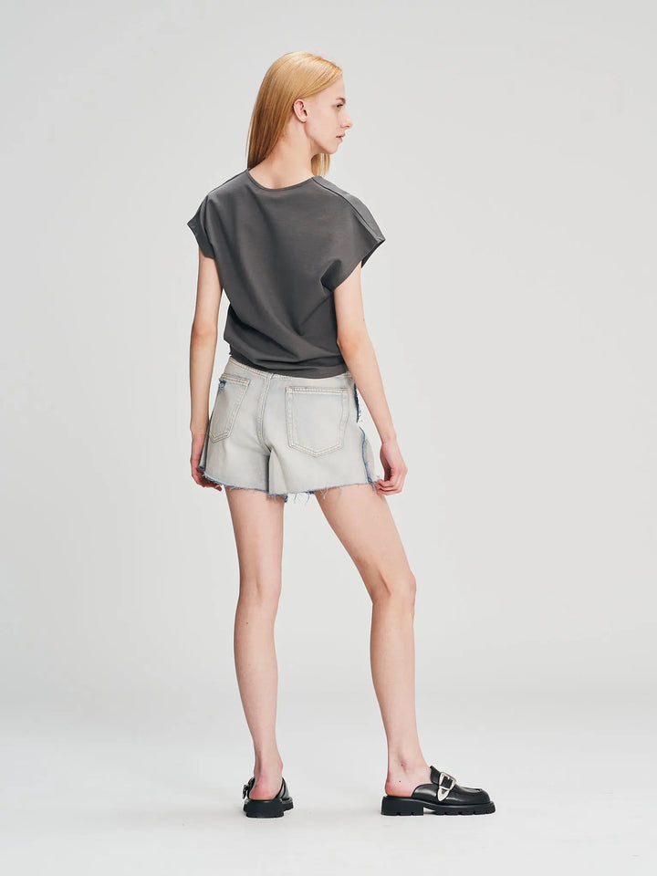 An image of a   D5540 Basic Short-Sleeve Blouse by  Mirra Masa