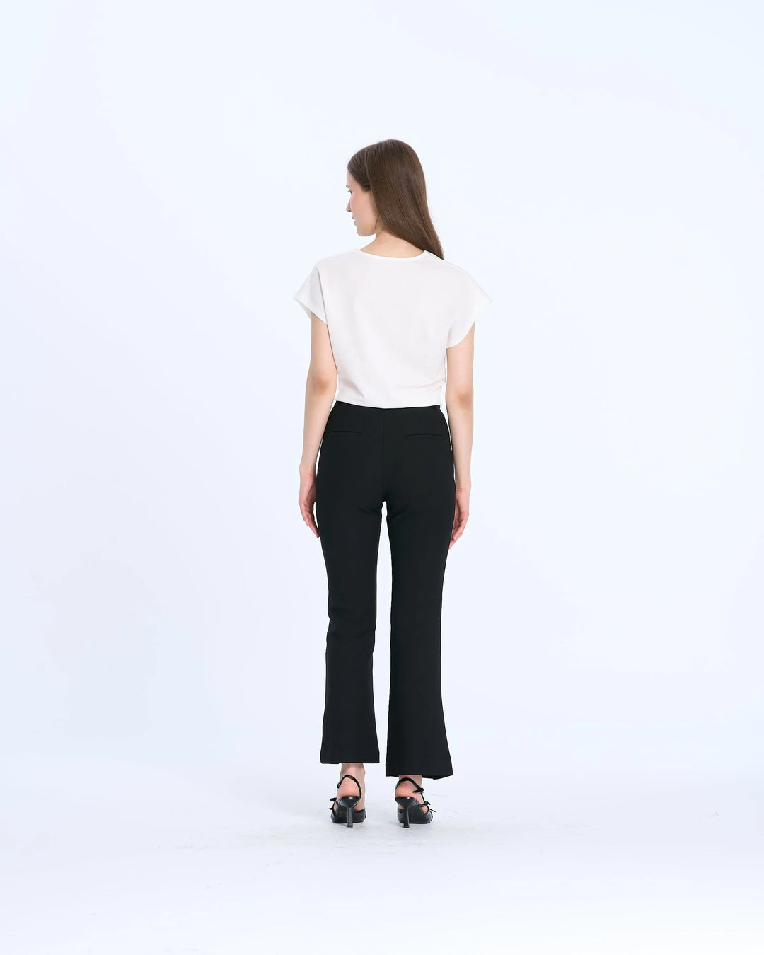 An image of a   D5540 Basic Short-Sleeve Blouse by  Mirra Masa