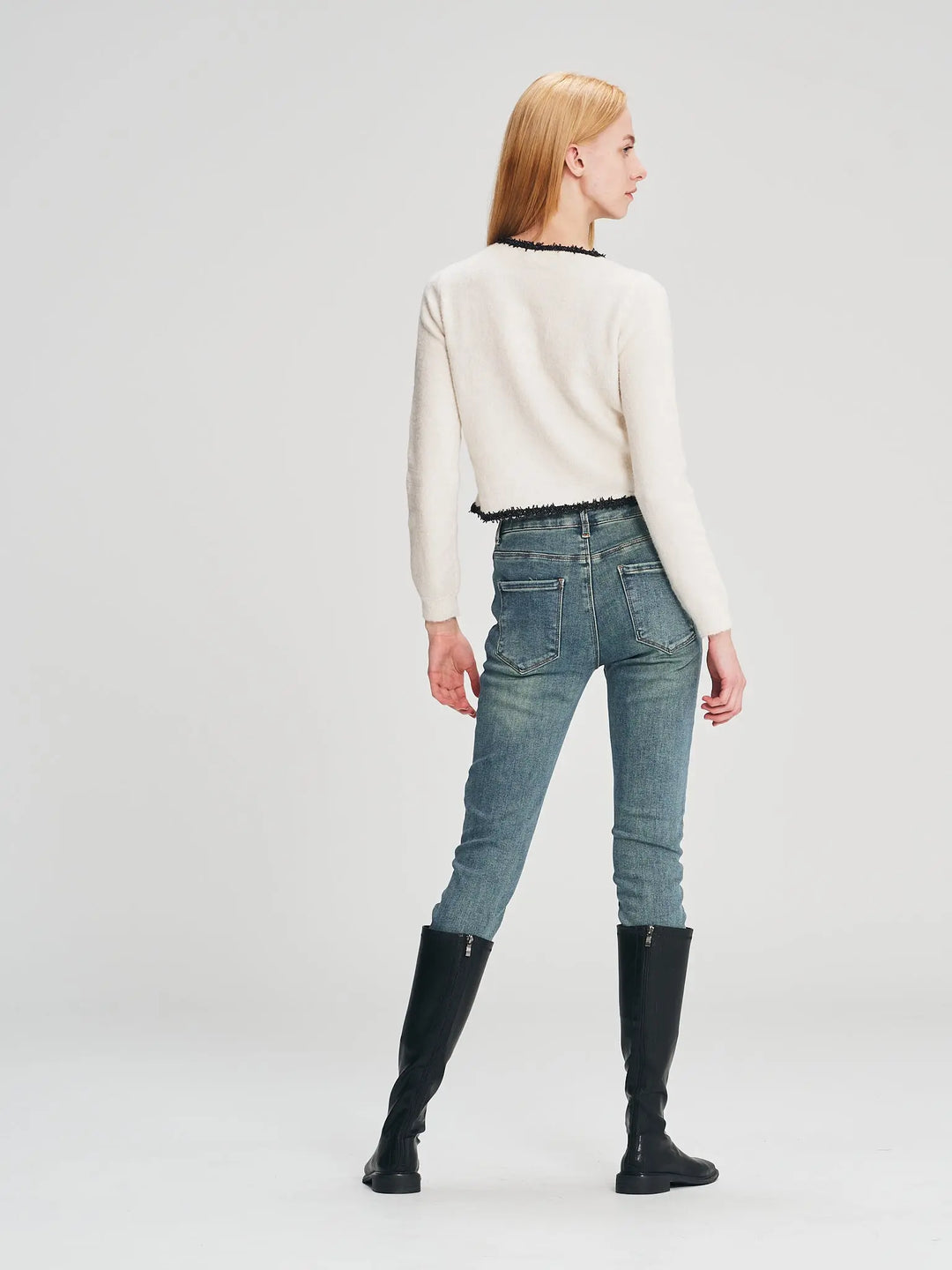 An image of a   HZ8688 Skinny Tapered Jeans by  Mirra Masa